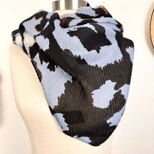 Cejon Leopard Print Blue Rectangle Scarf One Size